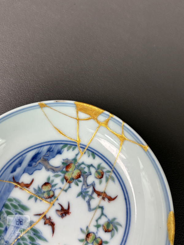 清雍正 斗彩福山寿海纹小盘一对（带木盒） - 图10